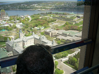 La ciudad fortificada de Québec vista desde el observatorio