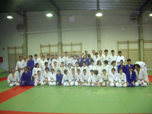 [foto+grup+adults+judostage.JPG]