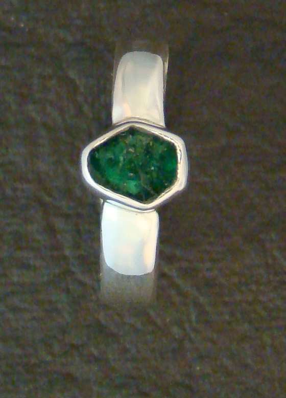[emerald+ring2.jpg]