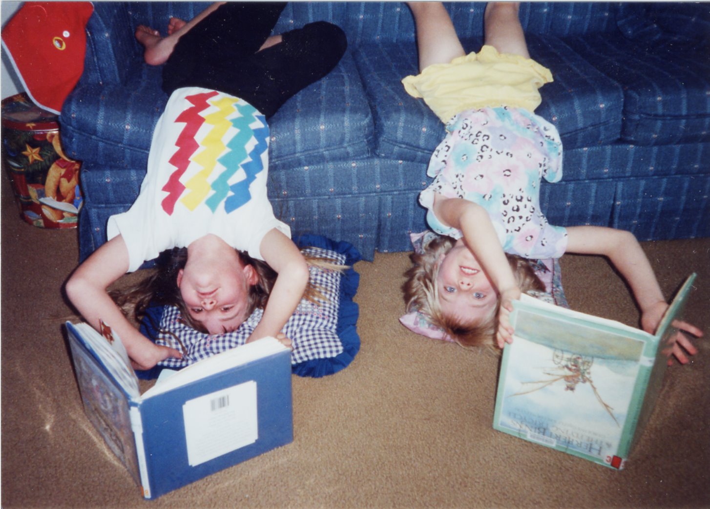 [Amy+and+Mel+upside+down.jpg]