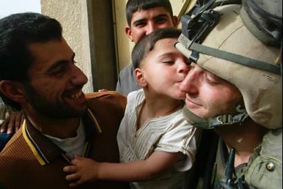 [Iraqi+Child+Bites+GI+in+Self+Defense+After+Obvious+Torture.jpg]