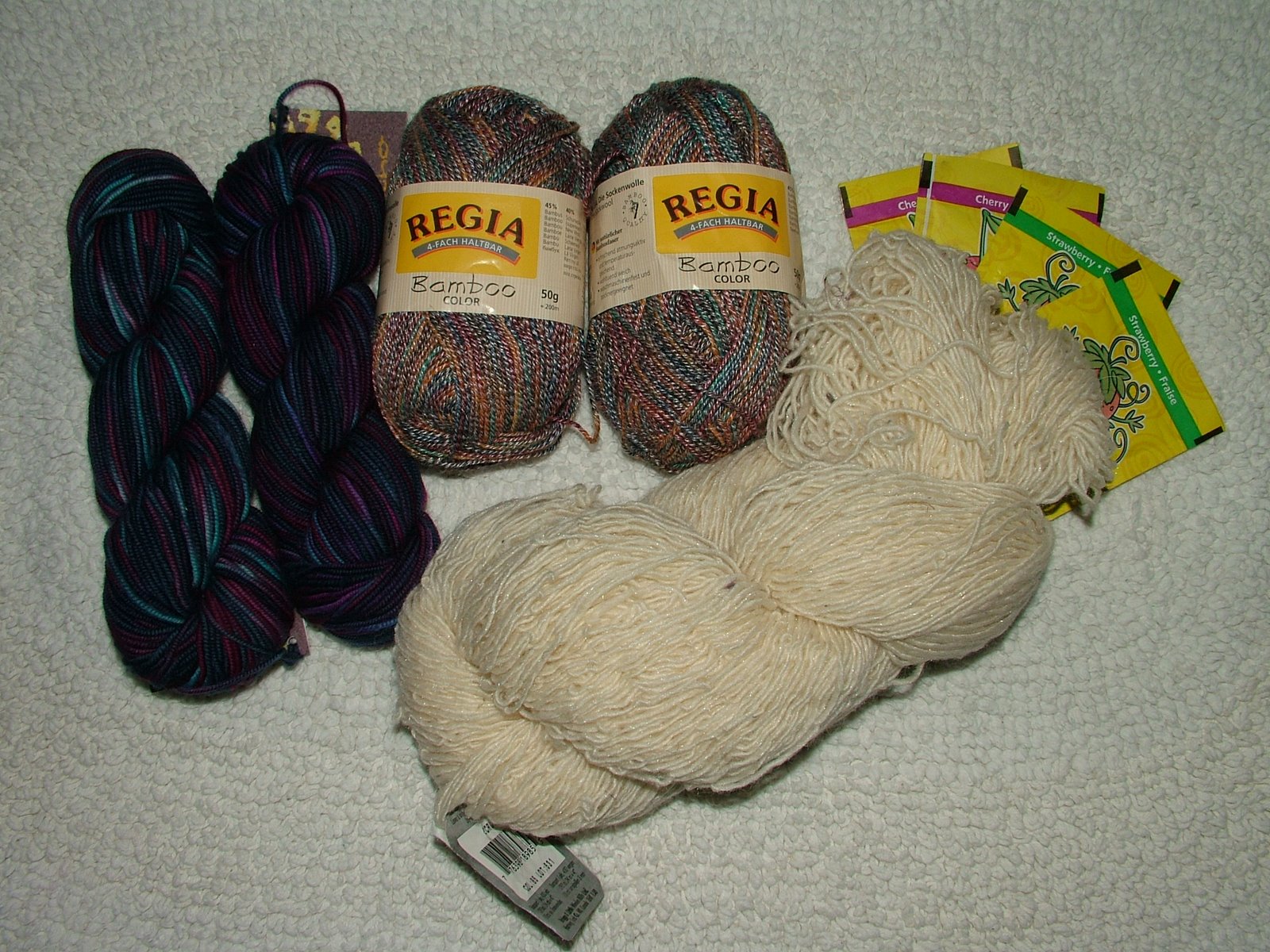 [knitting+012.JPG]