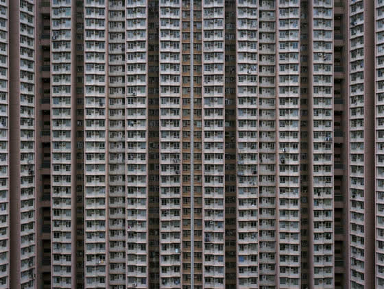 [russian-apartment-complex.jpg]