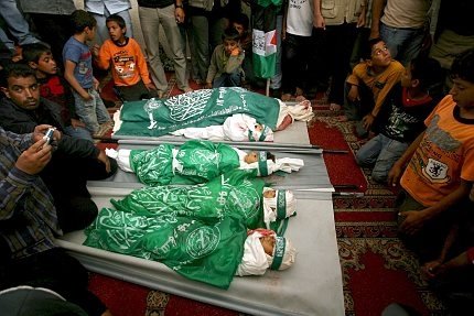 [Gaza+family+killed.jpg]