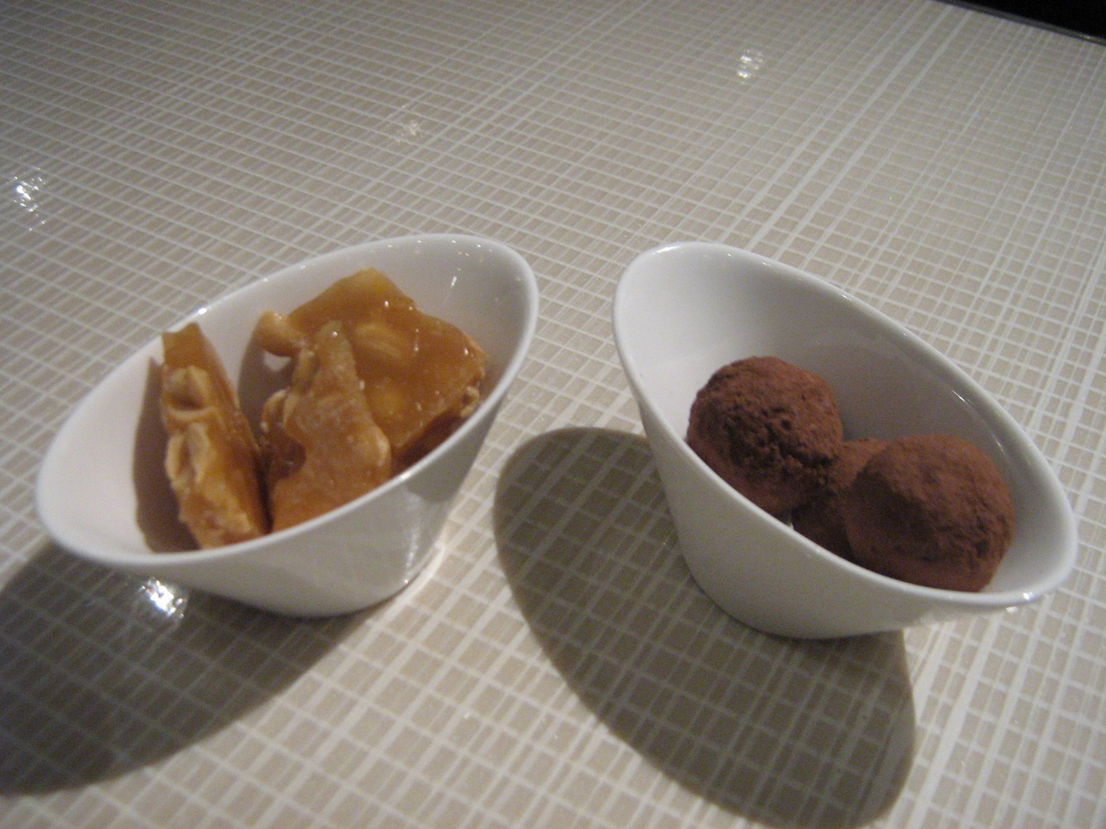 [29+peanut+brittle+and+chocolate+truffles+with+caramel.jpg]