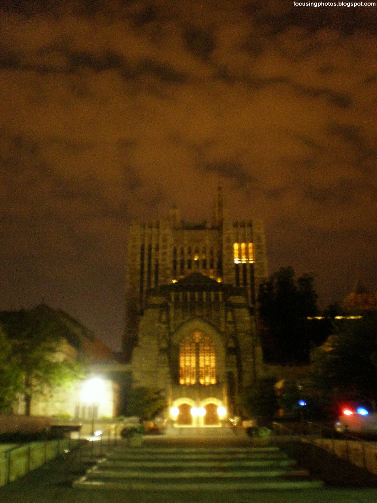 [Yale+Library+At+Night.jpg]