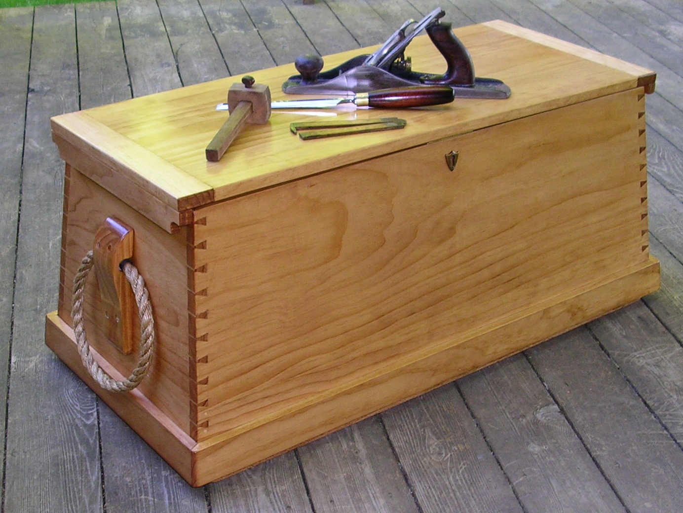 [sea+chest+pictures895.jpg]