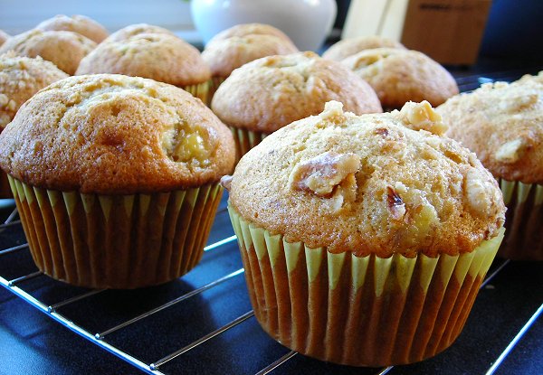 [blog-banana+muffins+-+cooked+closeup.jpg]