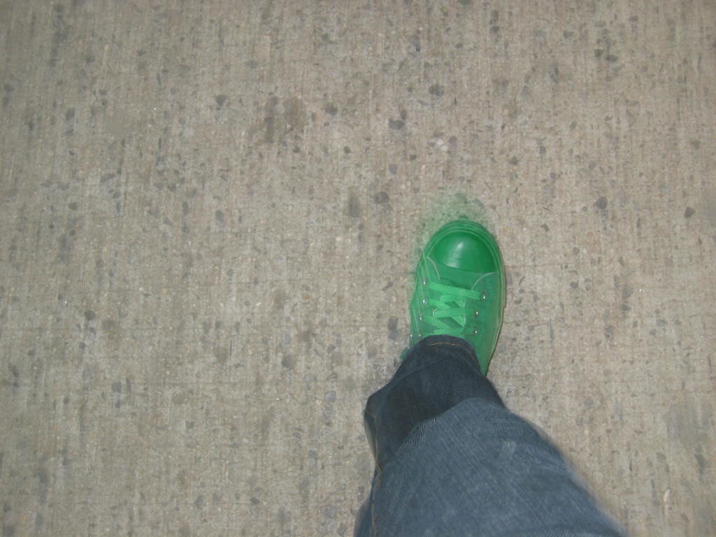 [green_shoe.jpg]