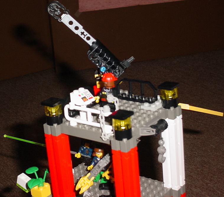 [G.I.LEGOs+tower+012.jpg]