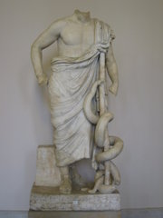 [180px-2005-12-28_Berlin_Pergamon_museum_Statue_of_Asklepios.jpg]