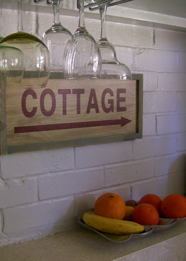 [cottage2.jpg]