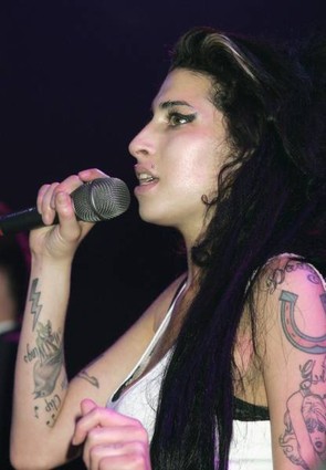 [Amy Winehouse-LMK-001016.jpg]