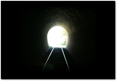 [uma_luz_no_fim_do_tunel.jpg]
