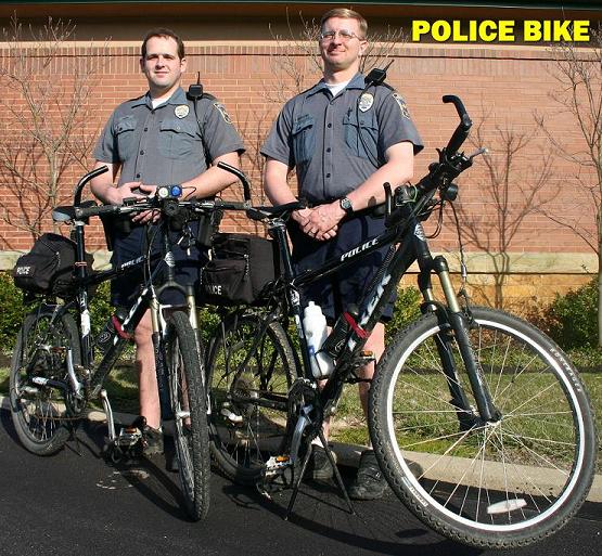 [police+biker+1.jpg]