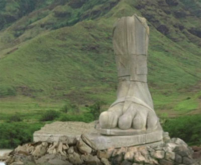 Lost - The Island's Mysterious Four Toed Statue
