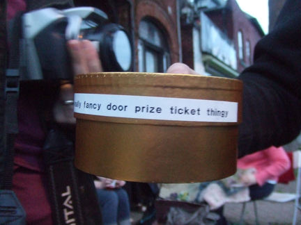 [Fancy_Door_Prize_thingy.jpg]