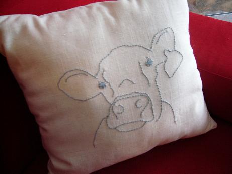 [cow+embroidery+pillow.JPG]