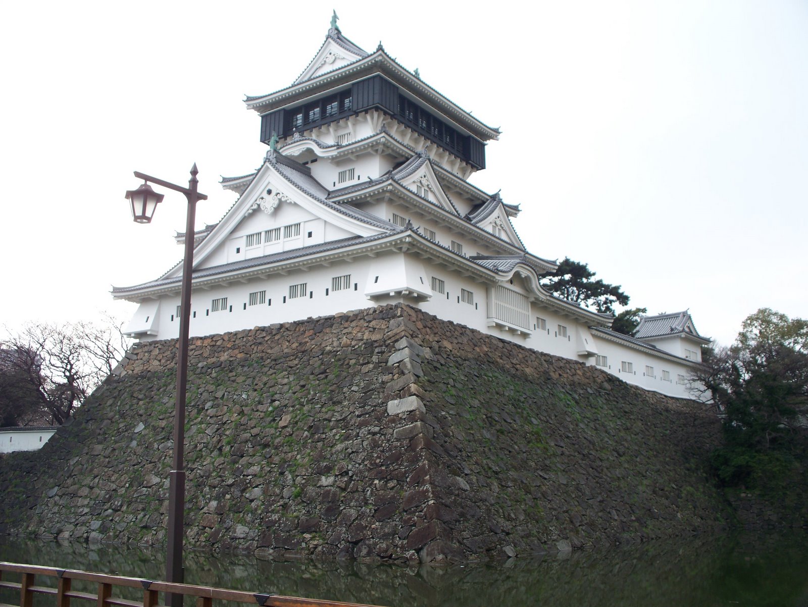 [Kokura+Castle+Views2.JPG]