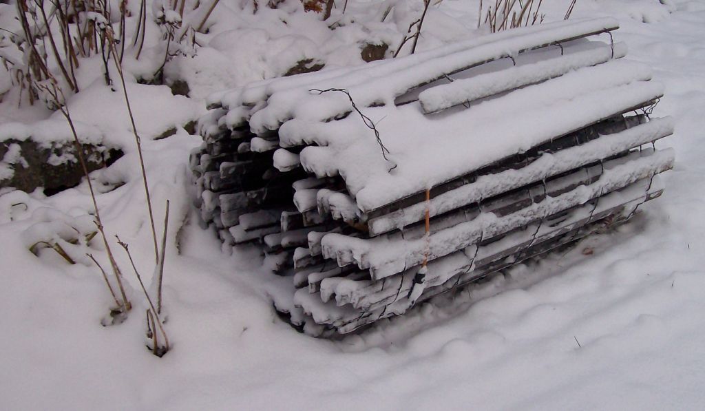 [snow+fence.JPG]