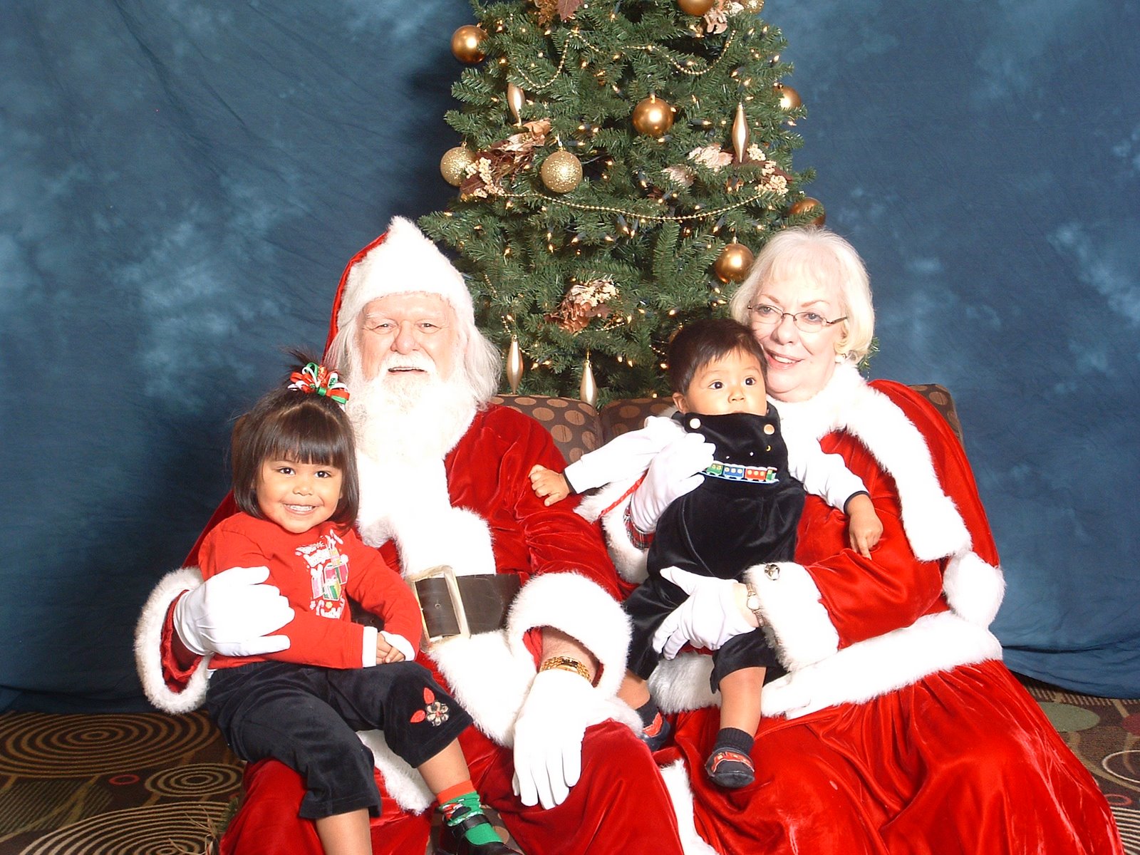 [December+2007-Snow+&+Santa+027.jpg]