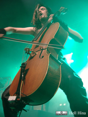 [Cellos_close_up_by_HellHina.jpg]