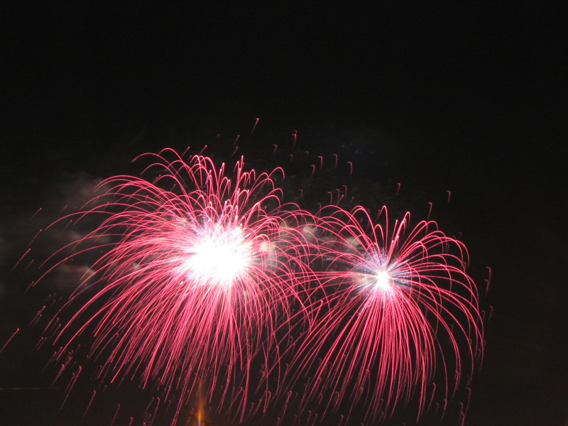 [Fireworks+08.JPG]