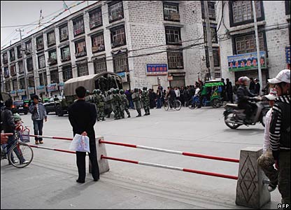 [Tibetan+protest.jpg]