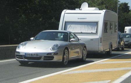 [Porsche+997+caravan+02.jpg]