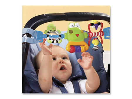 [froggy+carseat+baby.jpg]