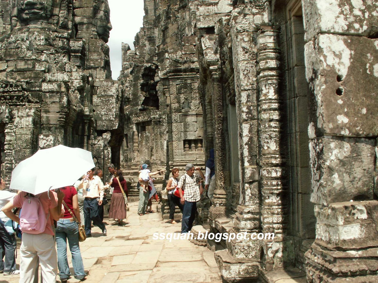 [AngkorThom07-PICT0129.jpg]