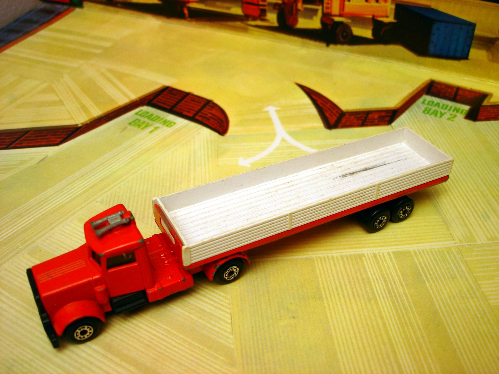[TP-23+Covered+Container+Truck(Peterbilt)_03.jpg]
