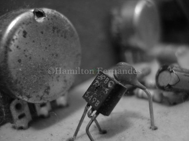 [transistor.jpg]