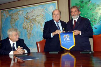 [350px-Blatter2006.jpg]