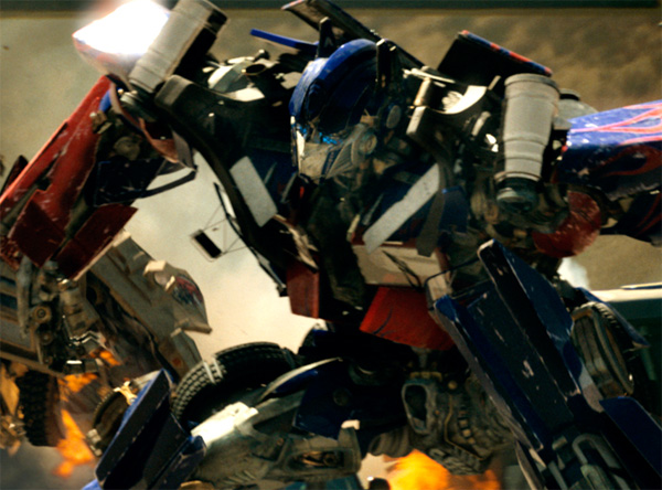 [optimus_prime_close-up_transformers_the_movie.jpg]