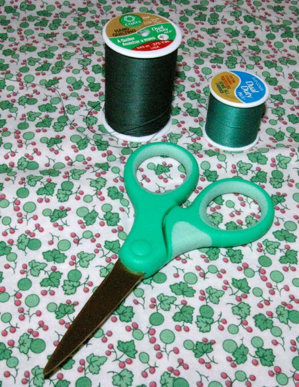 [Green+thread+scissors.jpg]
