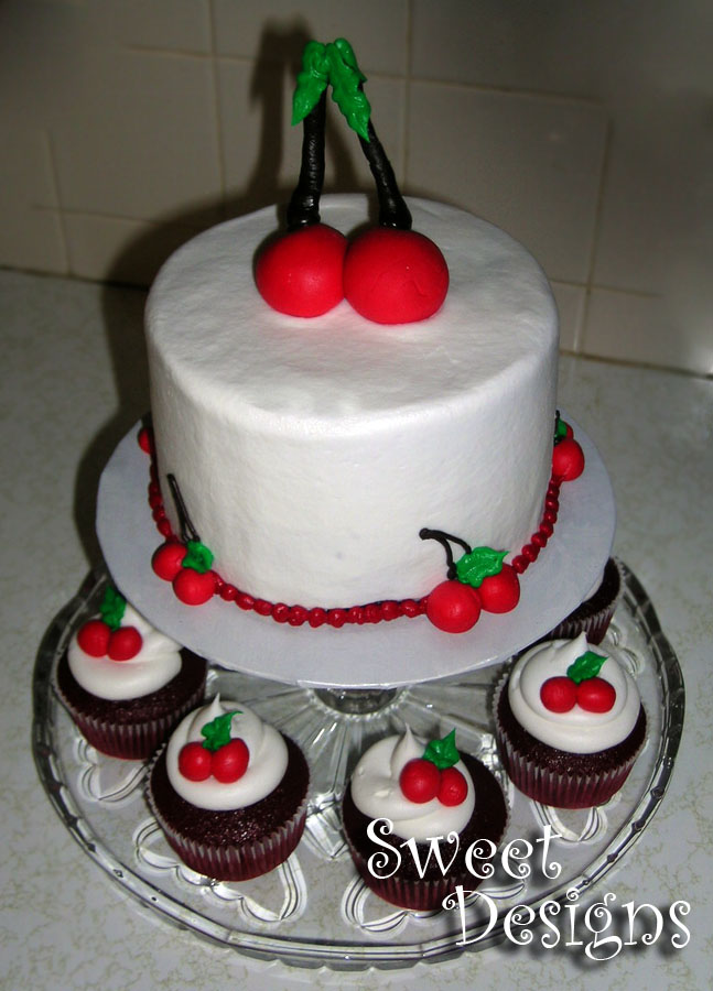 [Cherry+Bunch+Cake+with+SweetCakes.jpg]