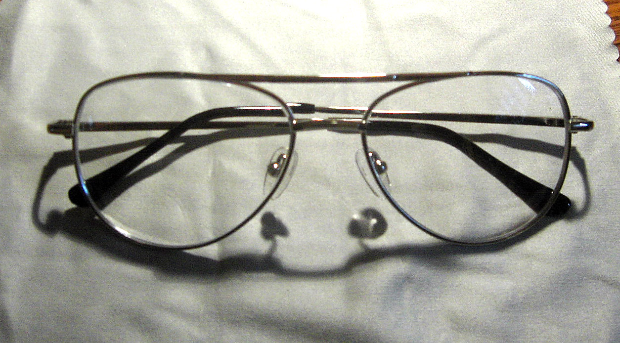 [glasses1.jpg]