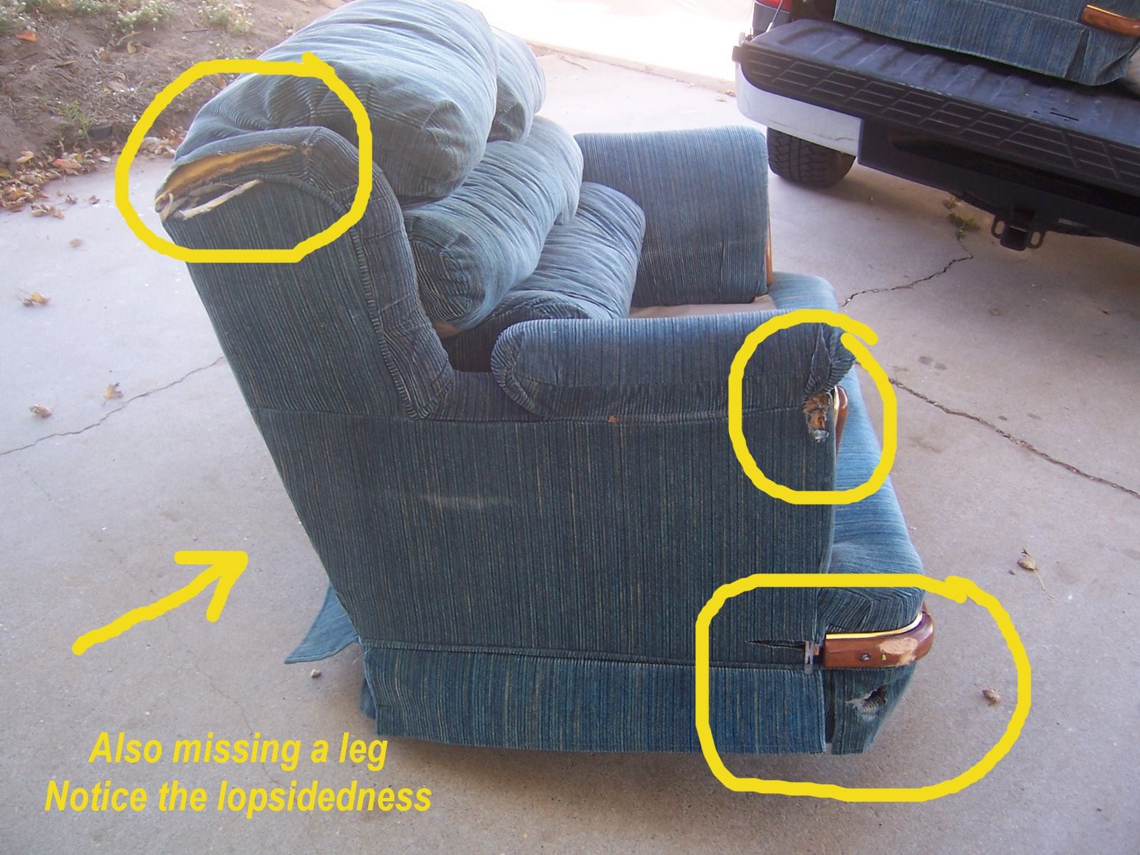 [sofa+damage.jpg]