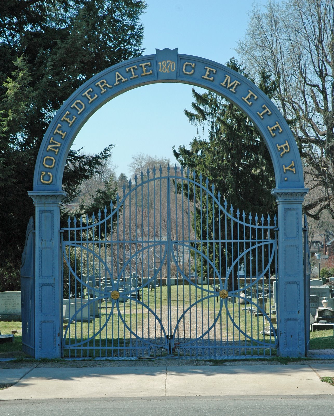 [Confederate+Cemetery+gate.jpg]