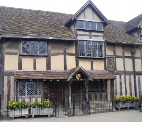 [Shakespeare-s-Birthplace-photo-Stratford-upon-Avon-_smgpx10001x15654x1273b257e.jpg]