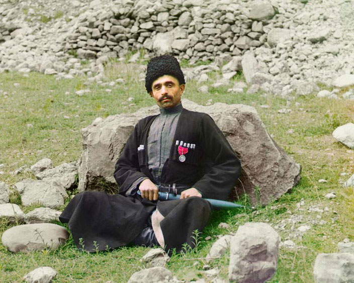 [Dagestani+man+in+traditional+dress.jpg]