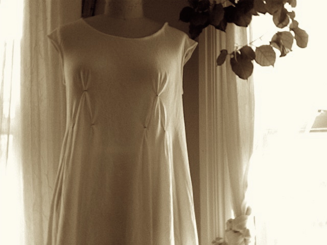 [Alicia's+Wedding+Dress+5.jpg]