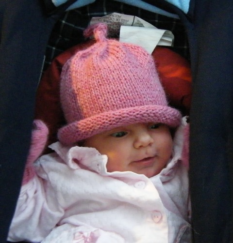 [Baby+Aurora+in+her+new+hat++web.jpg]
