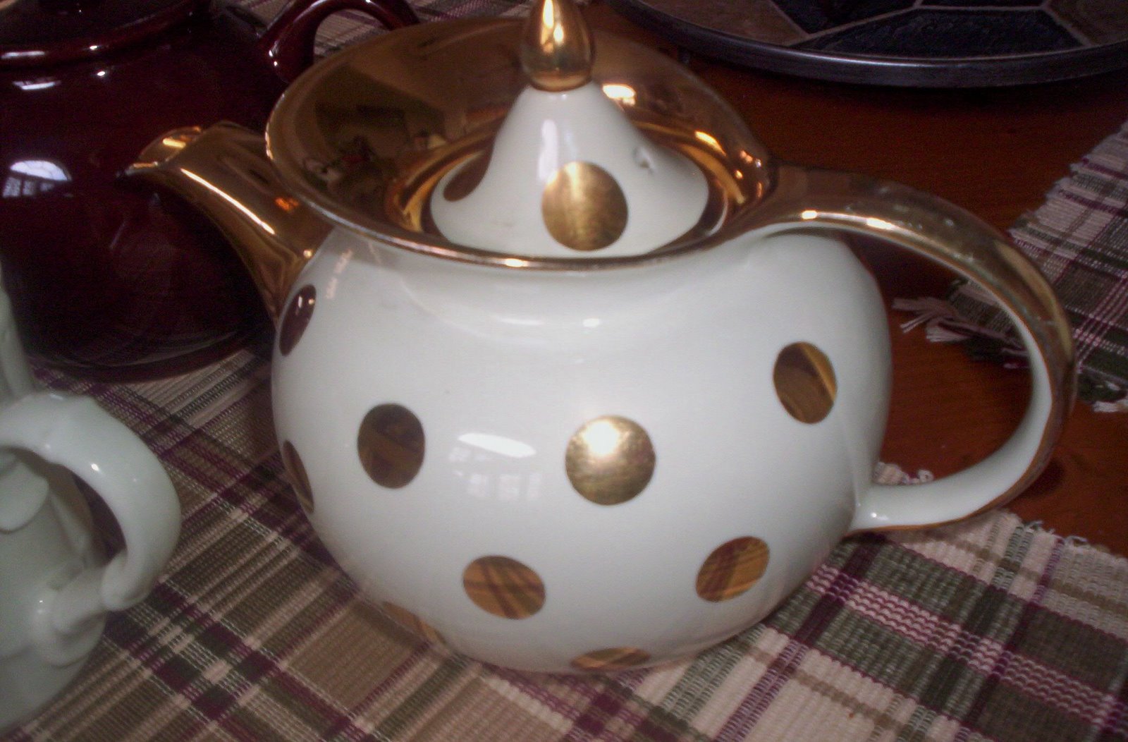 [Mom's+Teapot.jpg]