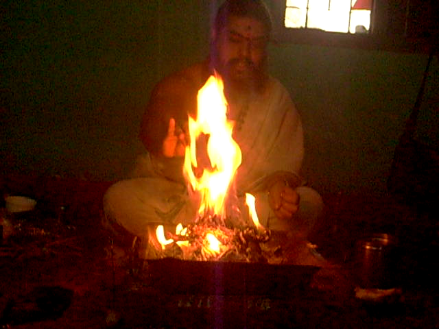 [Divine+Form+during+Vaancha+Kalpa+Ganapathy+homam+by+Pandit.+R.Dakshinamoorthi+on+April+9,+2008.png]