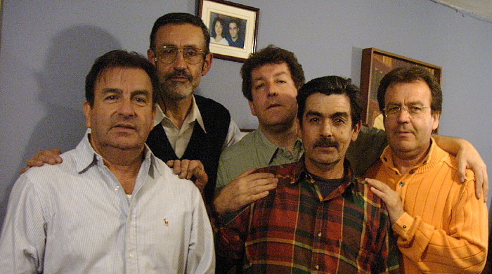 El Equipo: Conrado, Fernando, Arturo, Tulio, y Jairo Narváez Soto