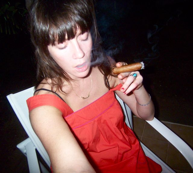 [6*me+cigar.jpg]