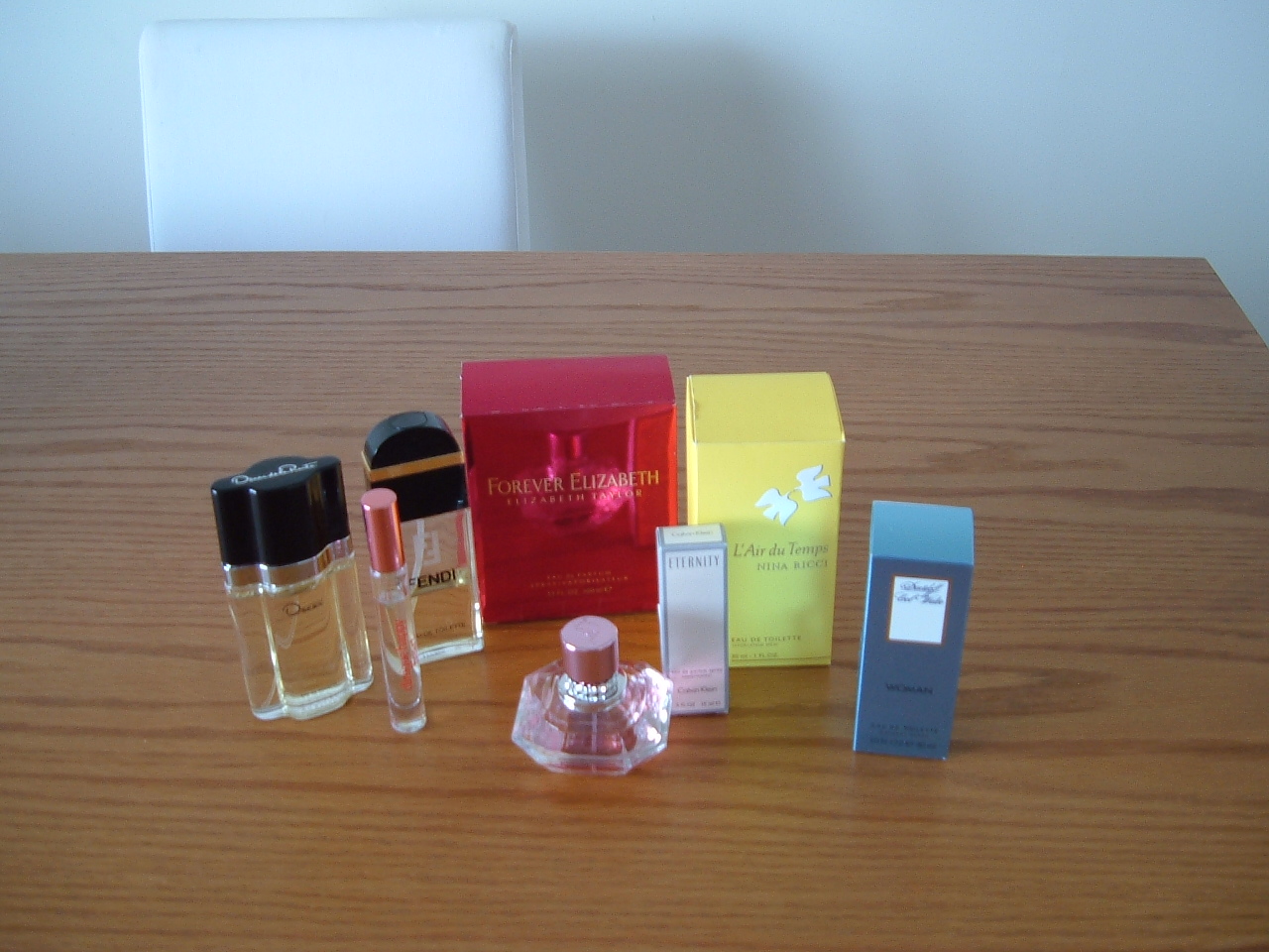 [Perfumes.JPG]