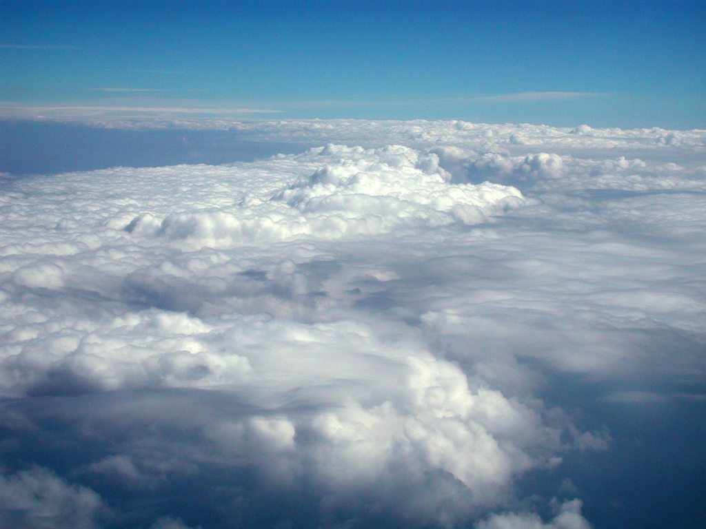 [Edenpics-com_005-023-See-of-clouds-seen-from-high-France-Somewhere-above-France.jpg]